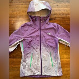 The North Face Women's Hyvent 2.5L Hooded Windbreaker Rain Jacket Purple Size S